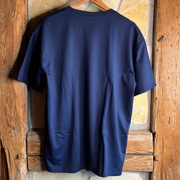 🛑 SOLD 🛑 Land Rover Defender Style Tee 🫶 - Picture 13 of 13